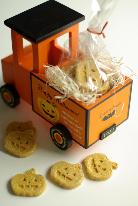 halloween3small.jpg