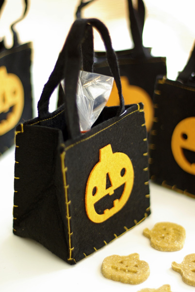 halloween6small.jpg